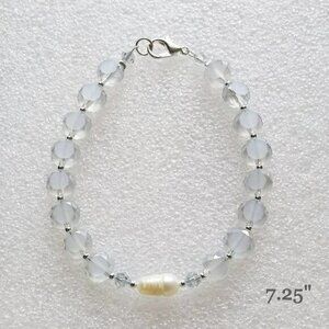 Winter Glam! Pearl + Grey Faceted Beads Bracelet ~ Handmade Holiday Gift Jewelry